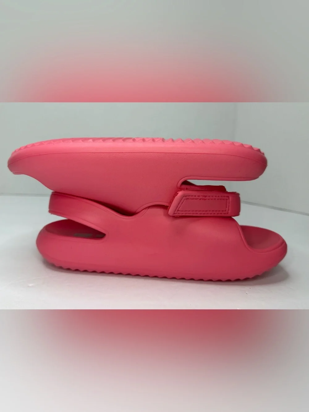 32 Degrees Cool Youth Pink Cushion Slides S 11-12 NIB Adjustable Strap